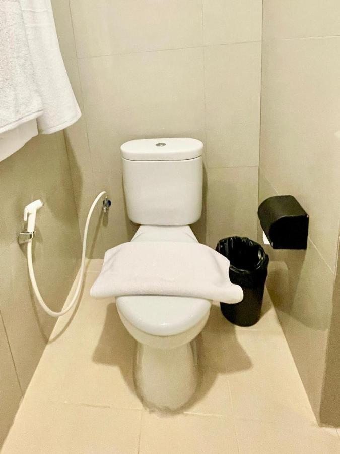 Nemuru Hotel Ciputat Pondokcabe Hilir Экстерьер фото